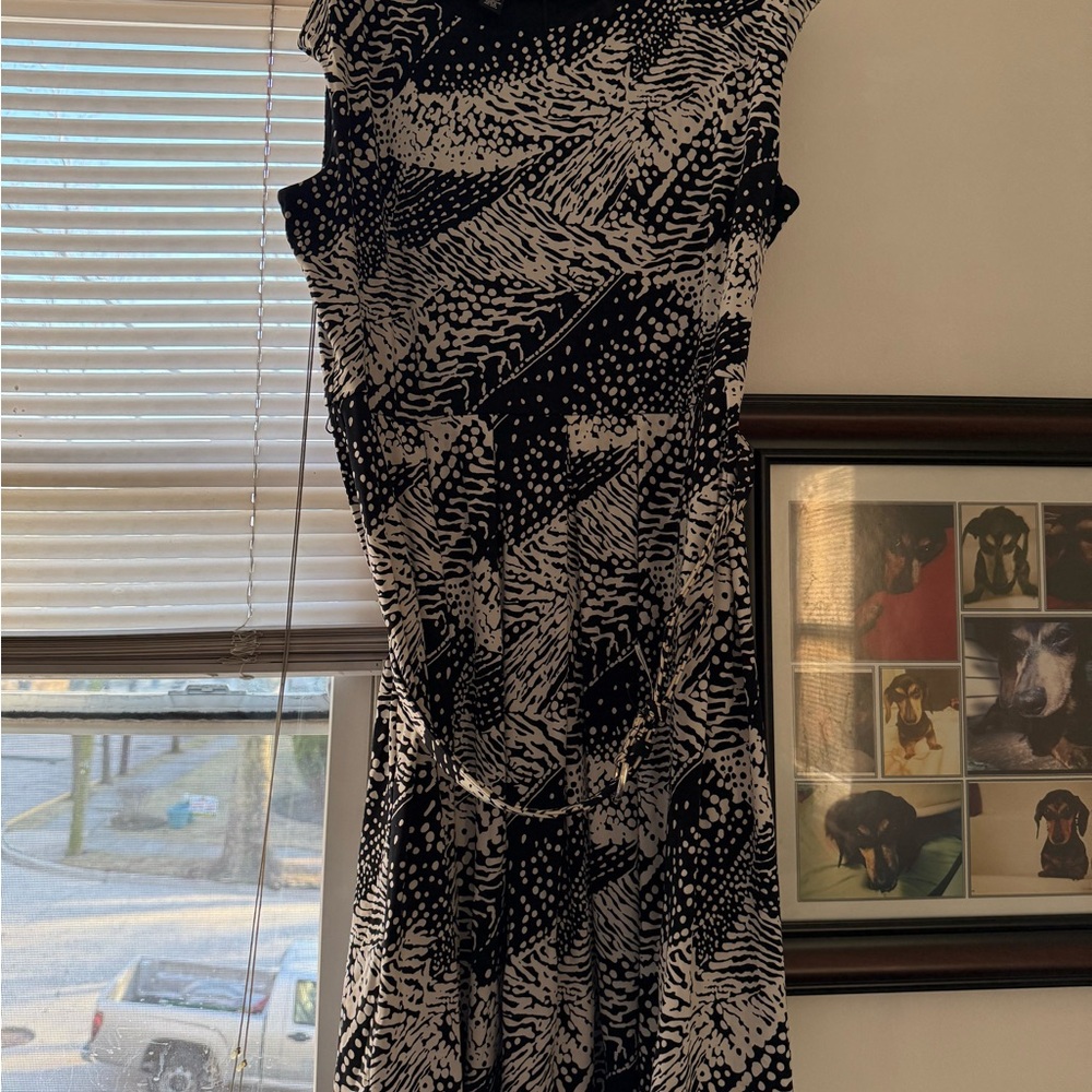 Elegant Black and White Patterned Dress
